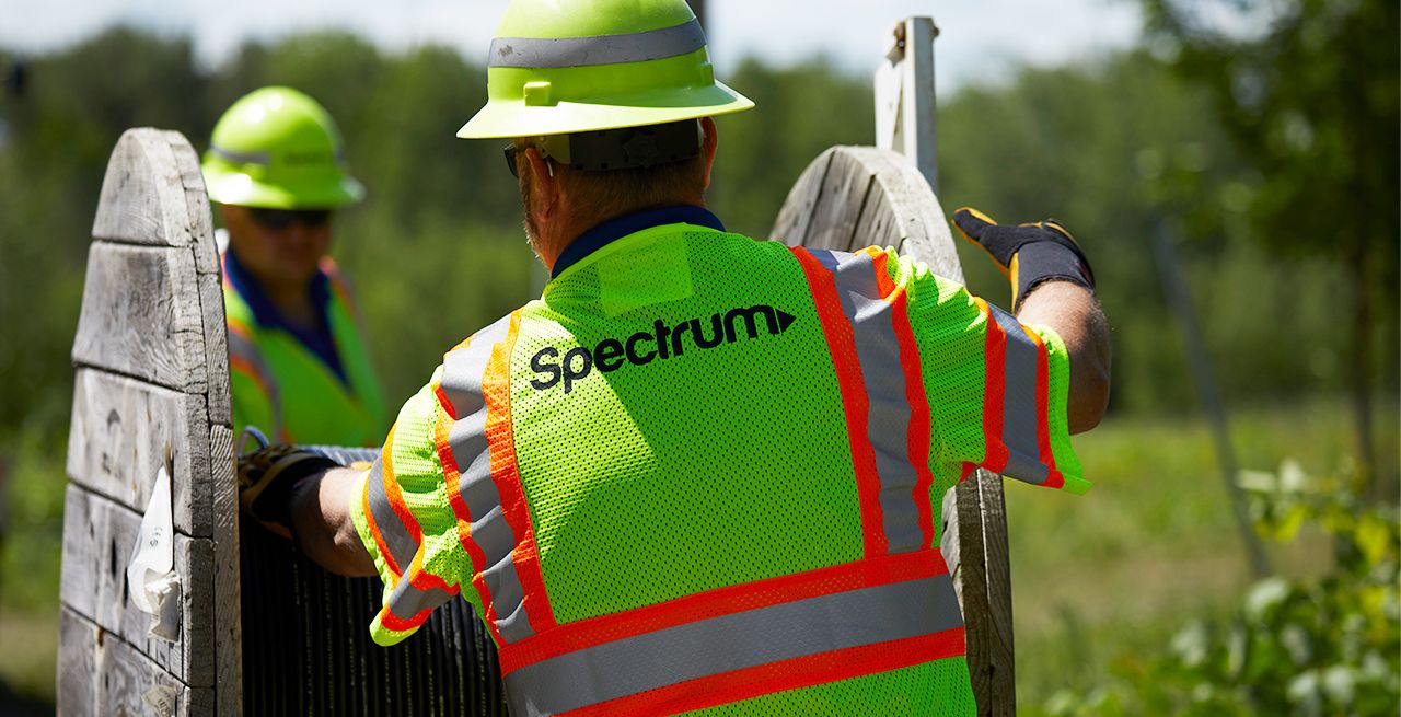 Spectrum technician crew working on a broadband expansion project